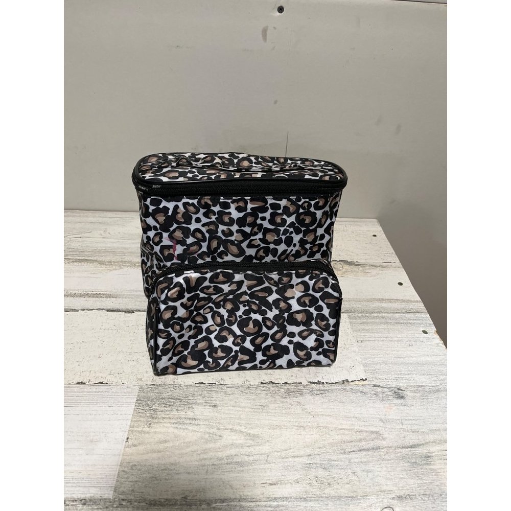 Modella zippered leopard print cosmetic bags. Set of two